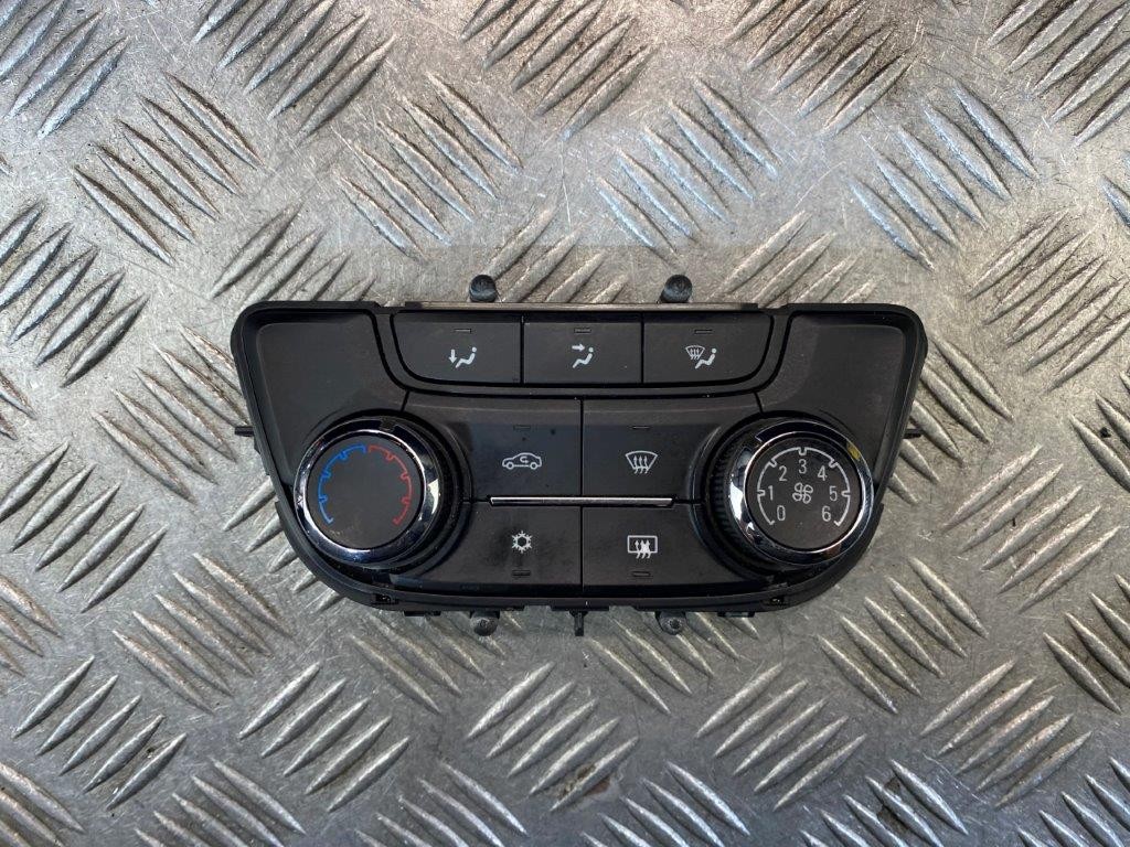 12-16 VAUXHALL ZAFIRA TOURER A/C HEATER CONTROL SWITCH PANEL 39081561 - Thumbnail 2
