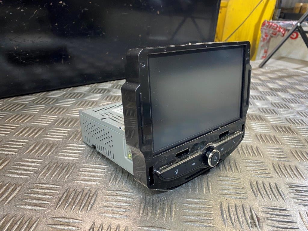 12-16 VAUXHALL ZAFIRA TOURER RADIO/SAT NAV HEAD UNIT/SCREEN DISPLAY 42518025 - Thumbnail 3