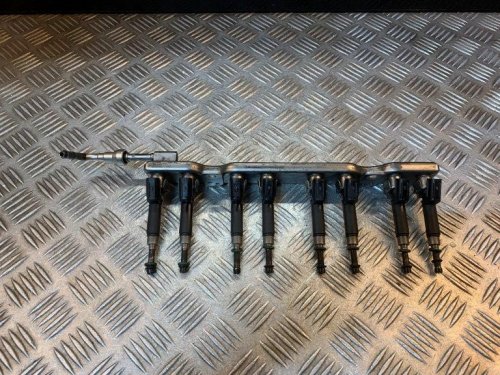 10-19 NISSAN JUKE 1.6 PETROL FUEL RAIL WITH INJECTORS 175201KT0A