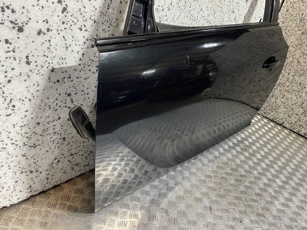 12-18 VAUXHALL ASTRA GTC PASSENGER SIDE FRONT DOOR BLACK GAR/Z22C (SCRATCHED) - Thumbnail 7