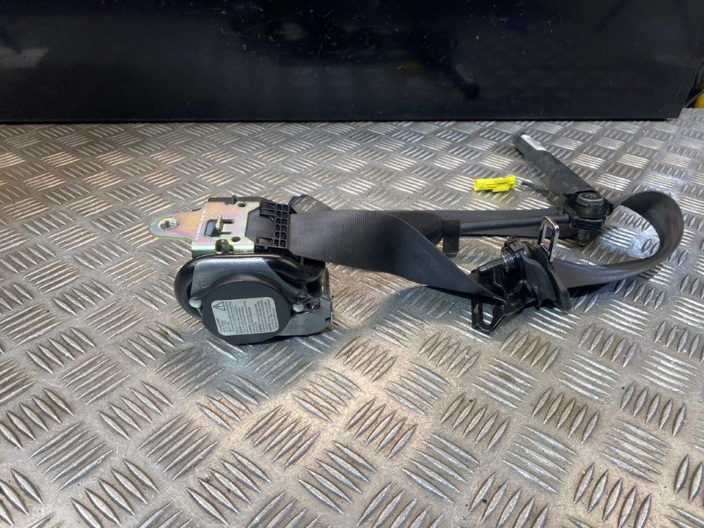 12-18 VAUXHALL ASTRA GTC PASSENGER NEAR SIDE FRONT SEAT BELT 13443558/624131800 - Thumbnail 4