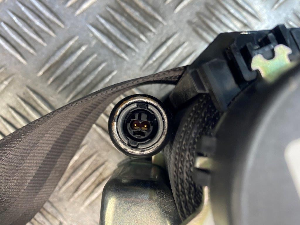 12-18 VAUXHALL ASTRA GTC PASSENGER NEAR SIDE FRONT SEAT BELT 13443558/624131800 - Thumbnail 5