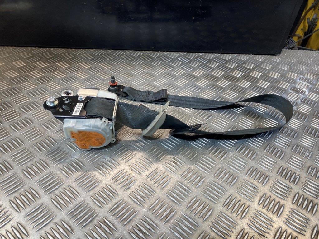 11-17 KIA PICANTO MK2 5 DOOR PASSENGER NEAR SIDE FRONT SEAT BELT 888101Y600EQ - Thumbnail 3