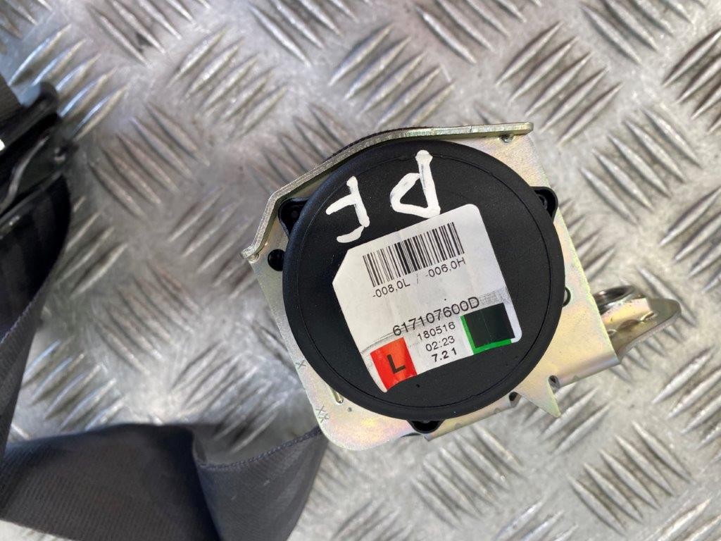 15-19 VAUXHALL CORSA E 5 DOOR PASSENGER SIDE FRONT SEAT BELT 617107600/13427740 - Thumbnail 5