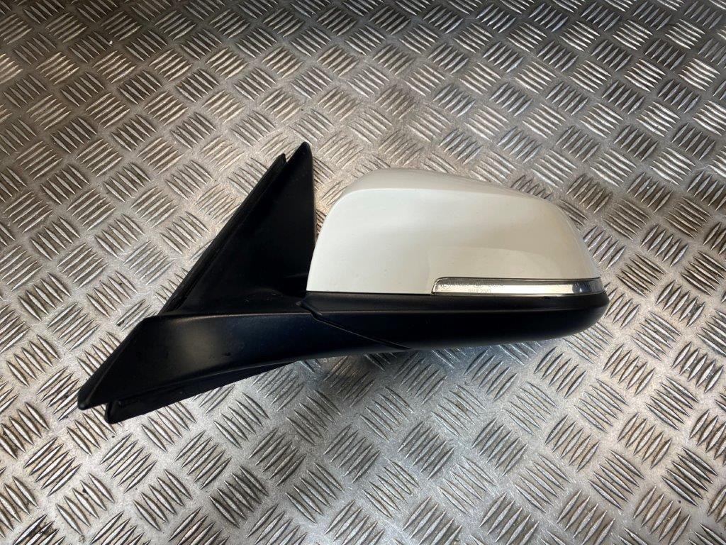 15-19 BMW 118D F20 5 DOOR PASSENGER NEAR SIDE WING MIRROR WHITE PAINT CODE 300 - Thumbnail 2
