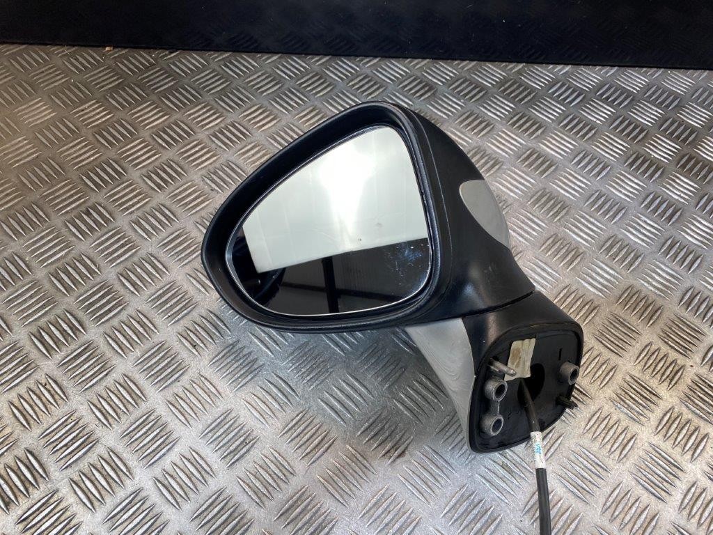 12-16 VAUXHALL ZAFIRA TOURER PASSENGER SIDE WING MIRROR SILVER GAN/Z176 *SCRATCH - Thumbnail 3