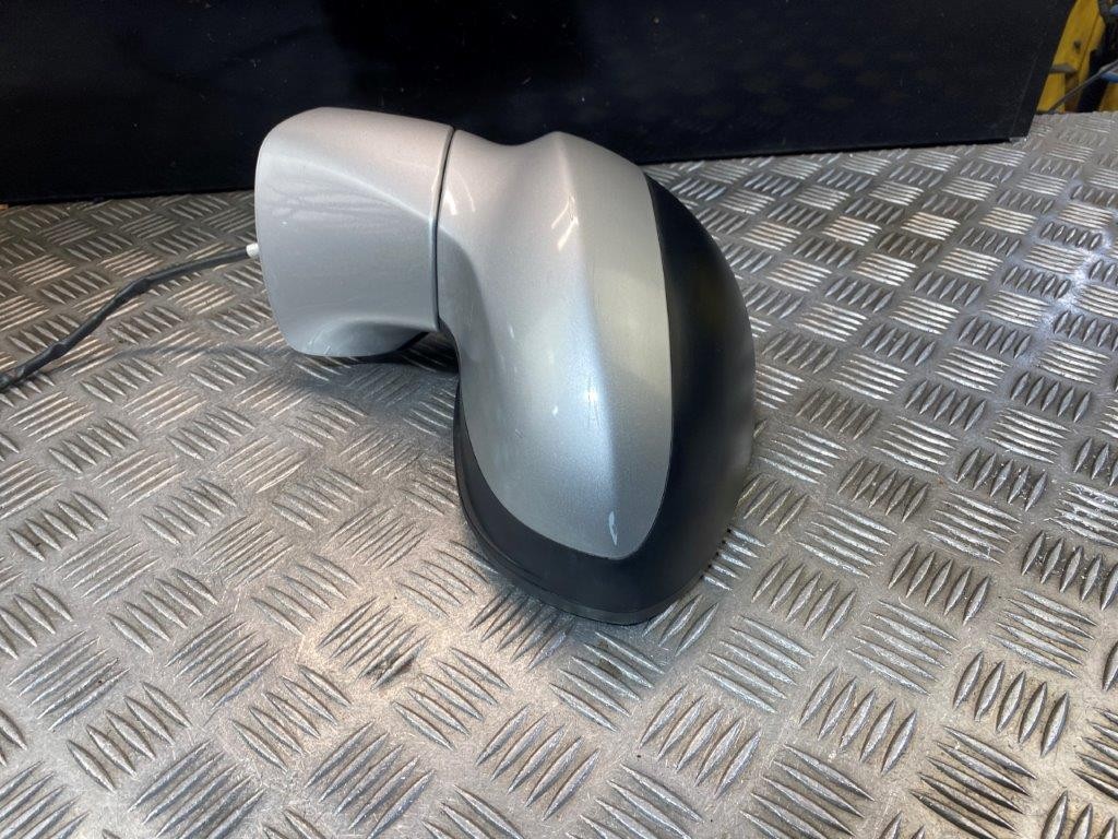 12-16 VAUXHALL ZAFIRA TOURER PASSENGER SIDE WING MIRROR SILVER GAN/Z176 *SCRATCH - Thumbnail 5