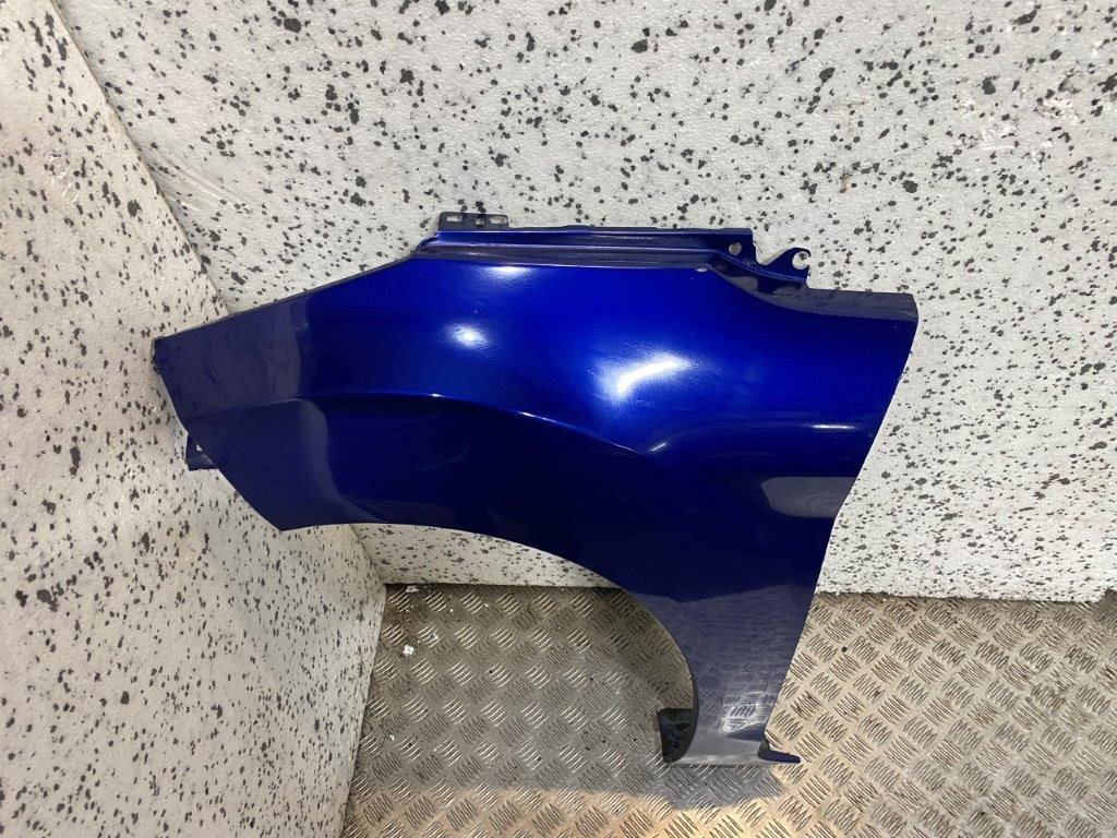 08-17 FORD FIESTA MK7 PASSENGER SIDE FRONT WING DEEP IMPACT BLUE (PLS READ) - Thumbnail 3