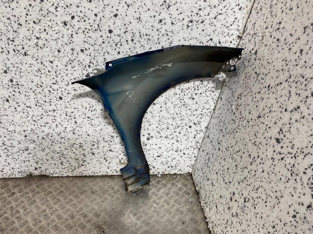 08-17 FORD FIESTA MK7 PASSENGER SIDE FRONT WING DEEP IMPACT BLUE (PLS READ) - Thumbnail 11