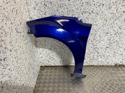 08-17 FORD FIESTA MK7 PASSENGER SIDE FRONT WING DEEP IMPACT BLUE (PLS READ)