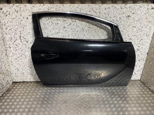12-18 VAUXHALL ASTRA GTC DRIVER OFF SIDE FRONT DOOR BLACK PAINT CODE GAR/Z22C