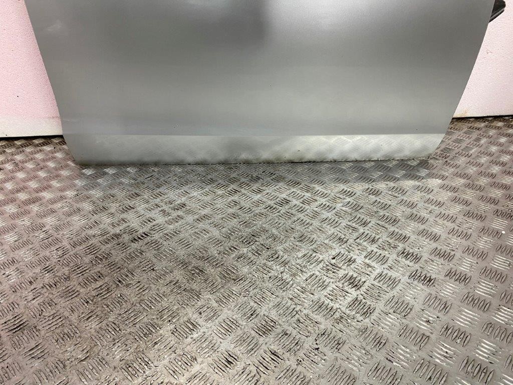 12-16 VAUXHALL ZAFIRA TOURER DRIVER SIDE FRONT DOOR SILVER GAN/Z176 (PLS READ) - Thumbnail 3