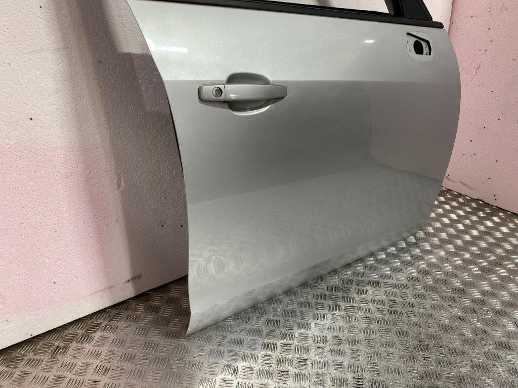 12-16 VAUXHALL ZAFIRA TOURER DRIVER SIDE FRONT DOOR SILVER GAN/Z176 (PLS READ) - Thumbnail 5