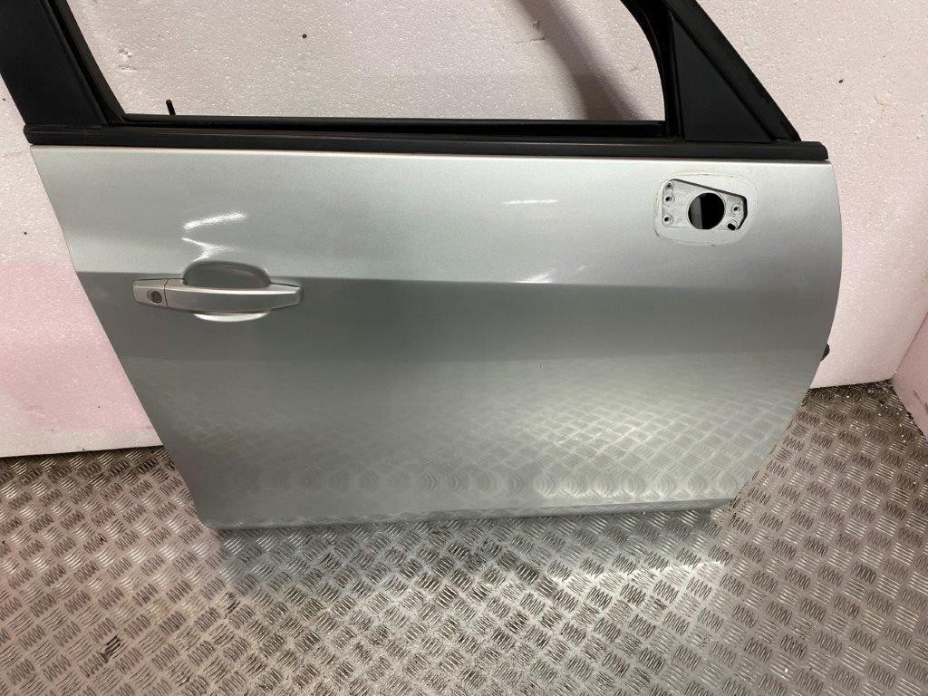 12-16 VAUXHALL ZAFIRA TOURER DRIVER SIDE FRONT DOOR SILVER GAN/Z176 (PLS READ) - Thumbnail 11