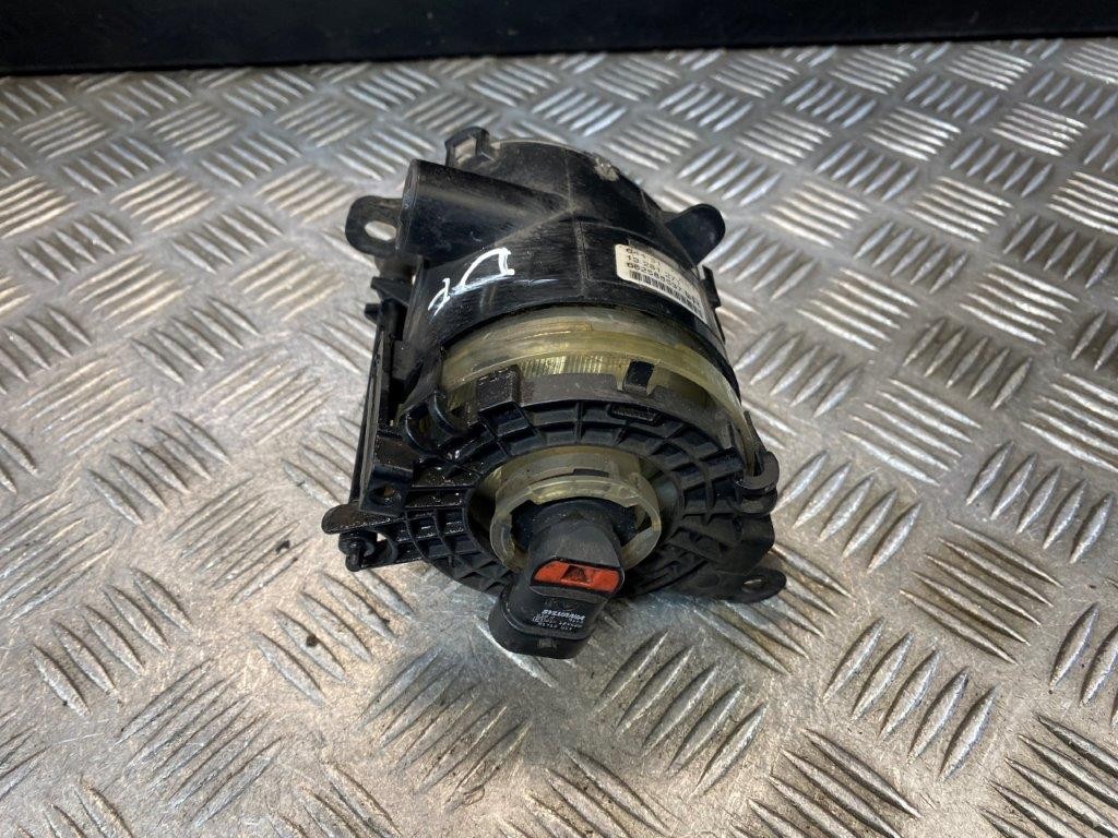 12-18 VAUXHALL ASTRA GTC DRIVER SIDE FRONT BUMPER FOG LIGHT/TRIM COVER 13281271 - Thumbnail 5