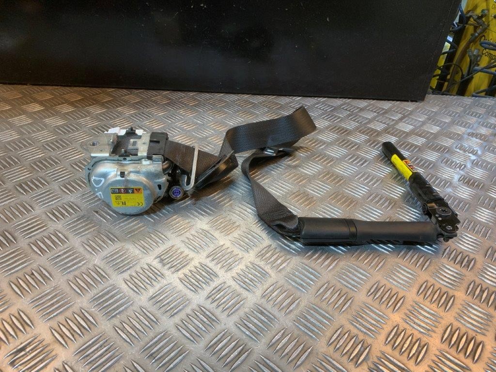 15-19 VAUXHALL ASTRA K MK7 5 DOOR HATCH DRIVER SIDE FRONT SEAT BELT 39127573 - Thumbnail 4