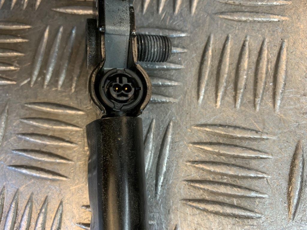15-19 VAUXHALL ASTRA K MK7 5 DOOR HATCH DRIVER SIDE FRONT SEAT BELT 39127573 - Thumbnail 8