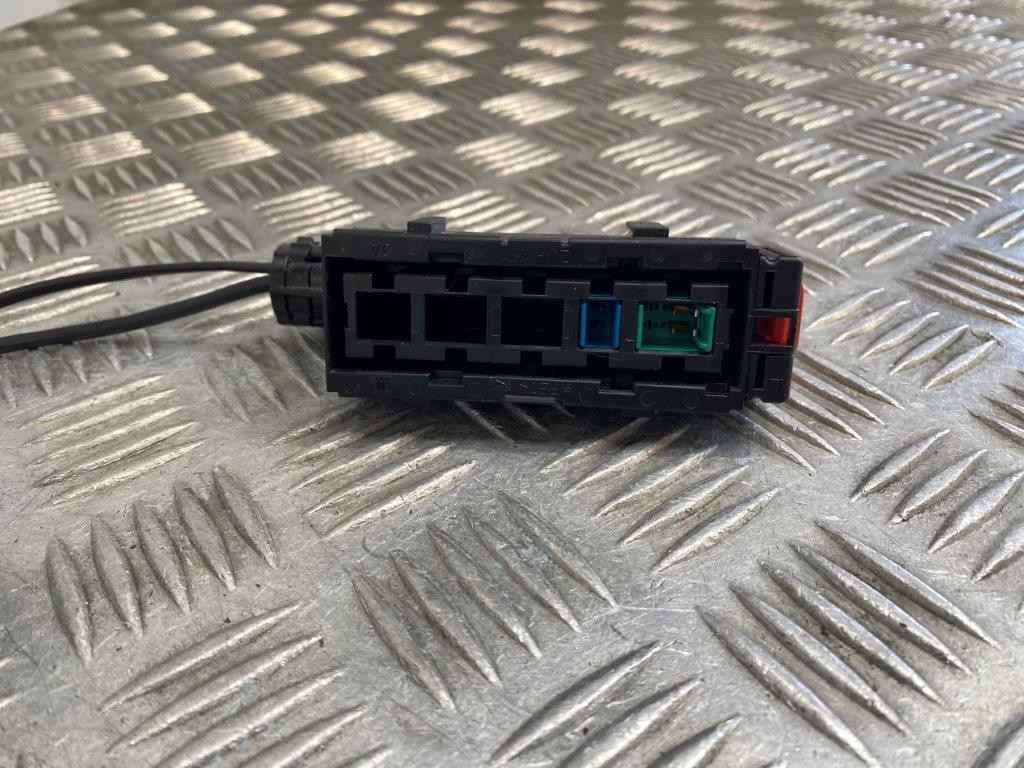 15-19 VAUXHALL CORSA E DRIVER OFF SIDE FRONT SEAT BELT PRETENSIONER 13427748 - Thumbnail 4