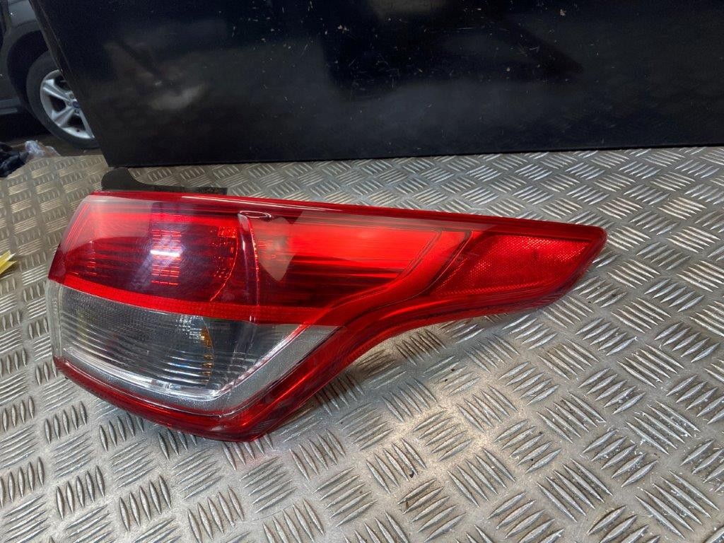 13-16 FORD KUGA MK2 O/S DRIVER OFF SIDE TAILGATE INNER REAR LIGHT - Thumbnail 4