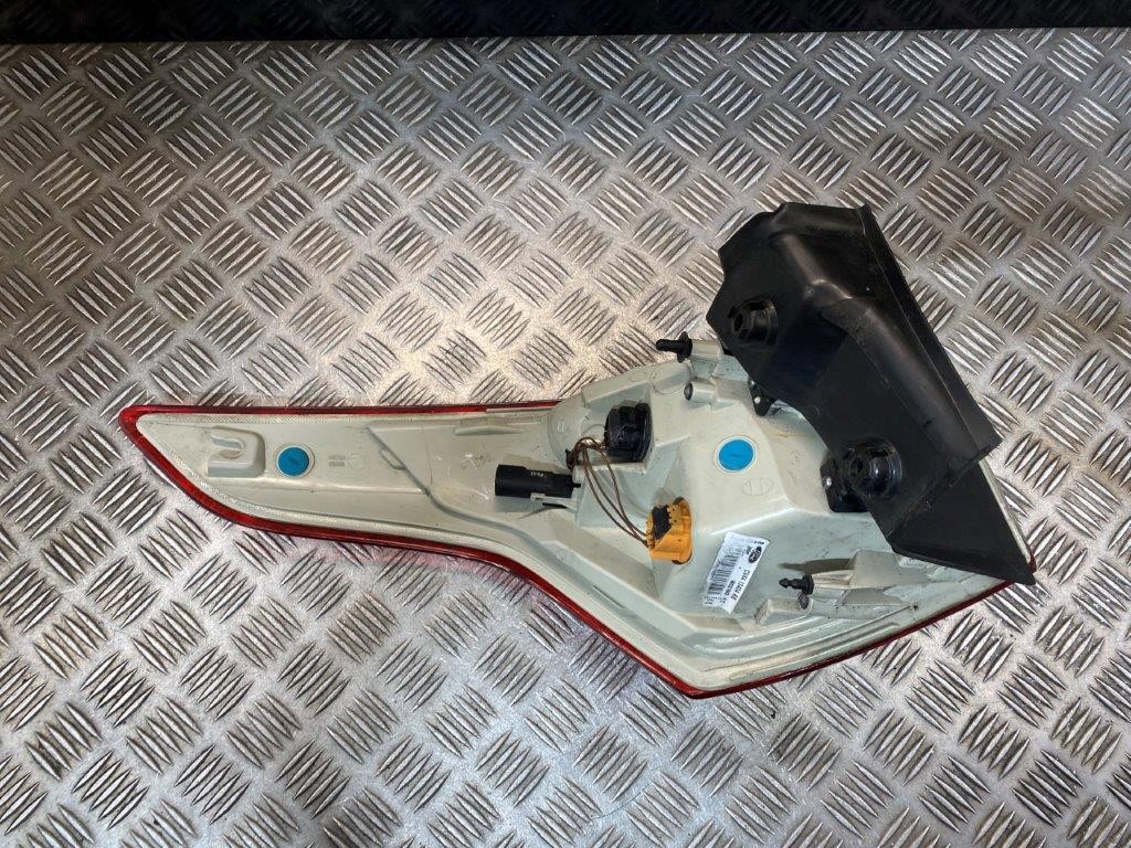 13-16 FORD KUGA MK2 O/S DRIVER OFF SIDE TAILGATE INNER REAR LIGHT - Thumbnail 6