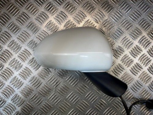 15-19 VAUXHALL CORSA E 3/5 DOOR DRIVER SIDE WING MIRROR BLACK GAR/Z22C (SCRATCH)