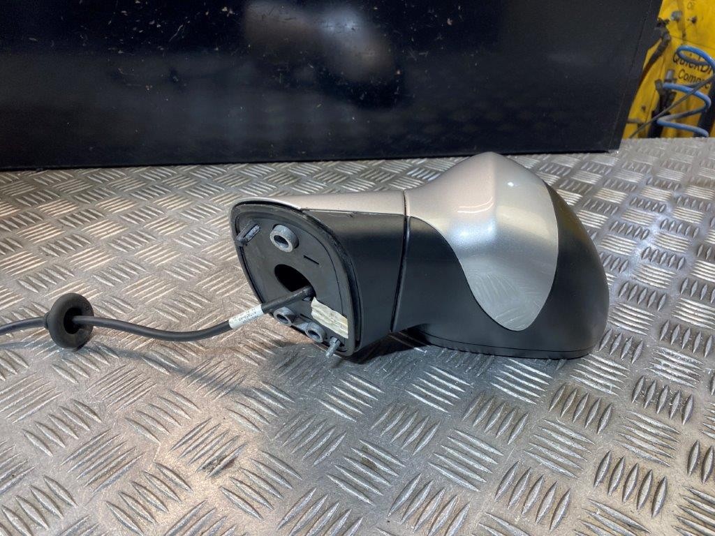 12-16 VAUXHALL ZAFIRA TOURER DRIVER SIDE WING MIRROR SILVER GAN/Z176 (SCRATCHED) - Thumbnail 8
