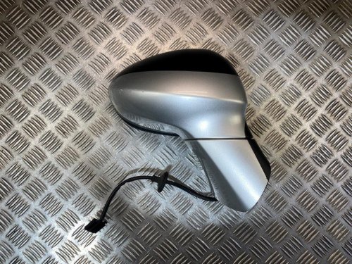 12-16 VAUXHALL ZAFIRA TOURER DRIVER SIDE WING MIRROR SILVER GAN/Z176 (SCRATCHED)