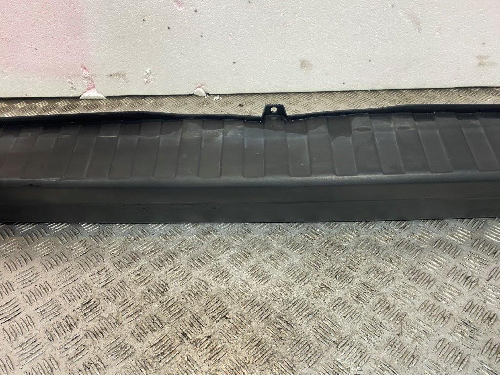 14-19 VAUXHALL VIVARO B REAR BUMPER MATT BLACK (SCRATCHED) - Thumbnail 4