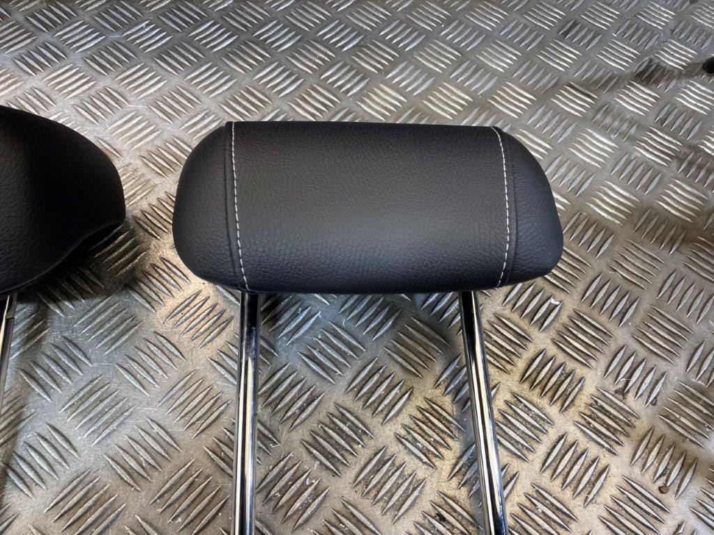 12-18 VAUXHALL ASTRA GTC REAR SEATS LEATHER HEADRESTS (3 PCS) - Thumbnail 5