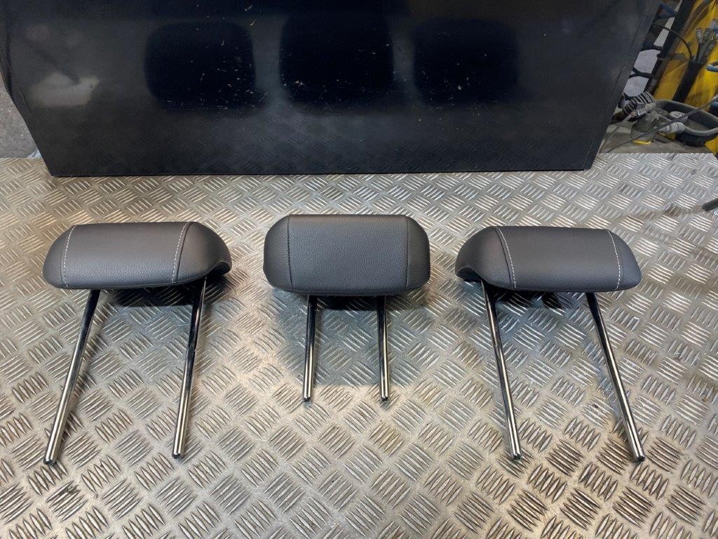12-18 VAUXHALL ASTRA GTC REAR SEATS LEATHER HEADRESTS (3 PCS) - Thumbnail 2