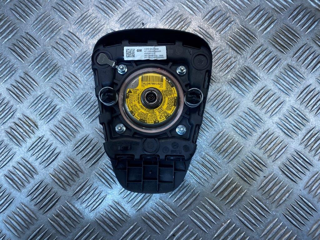 12-18 VAUXHALL ASTRA GTC MULTIFUNCTION LEATHER STEERING WHEEL WITH AIRBAG - Thumbnail 9