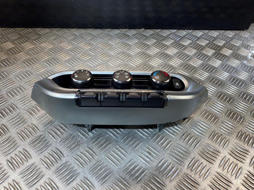 11-17 KIA RIO MK3 A/C HEATER CONTROL SWITCH PANEL 972501W930 - Thumbnail 3