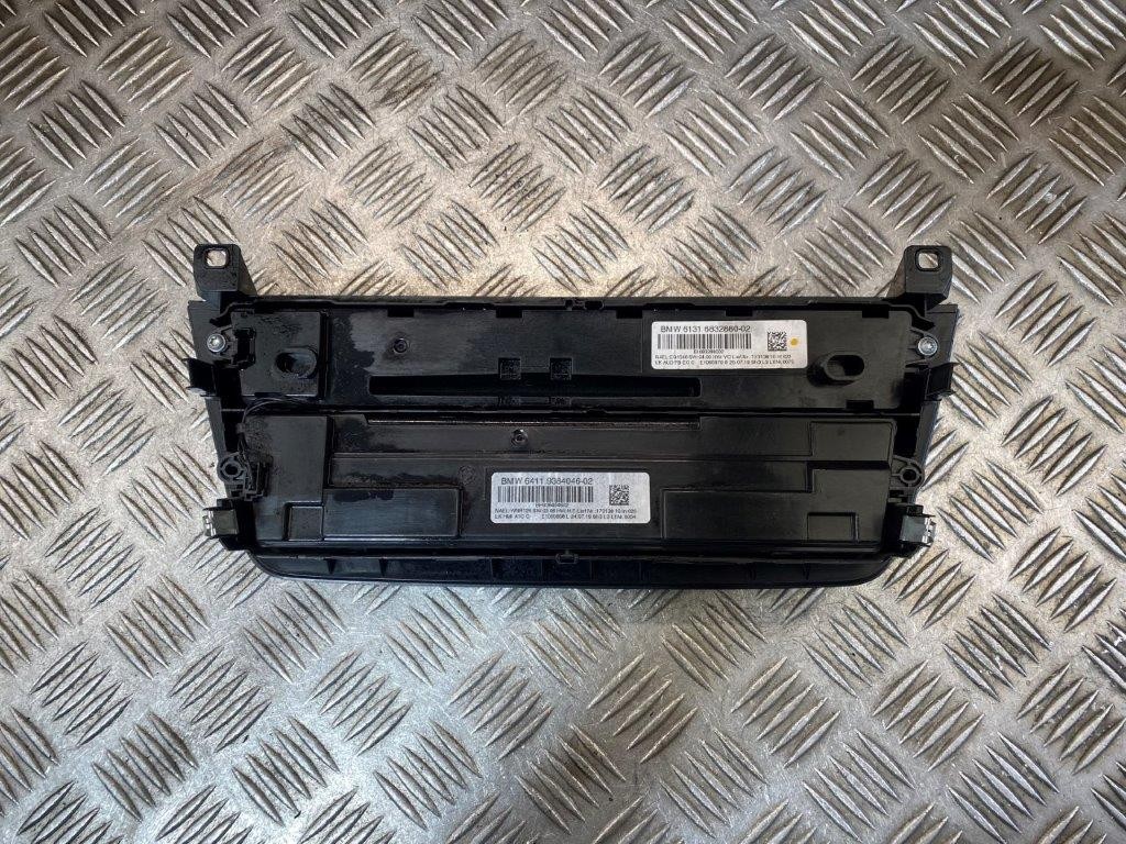 17-21 BMW 218I F23/F20/F22 A/C HEATER/RADIO CONTROL SWITCH PANEL 6832880 - Thumbnail 4