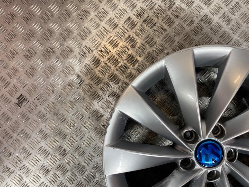 08-14 VW SCIROCCO GT 18" INCH 5 STUD 10 SPOKE ALLOY WHEEL 8JX18H2 (SCRATCHED) - Thumbnail 3