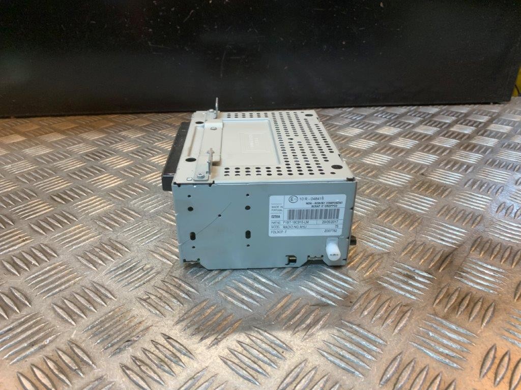 11-18 FORD FOCUS MK3 RADIO/CD PLAYER HEAD UNIT (NO CODE NEEDED) F1BT-18C815-LM - Thumbnail 3
