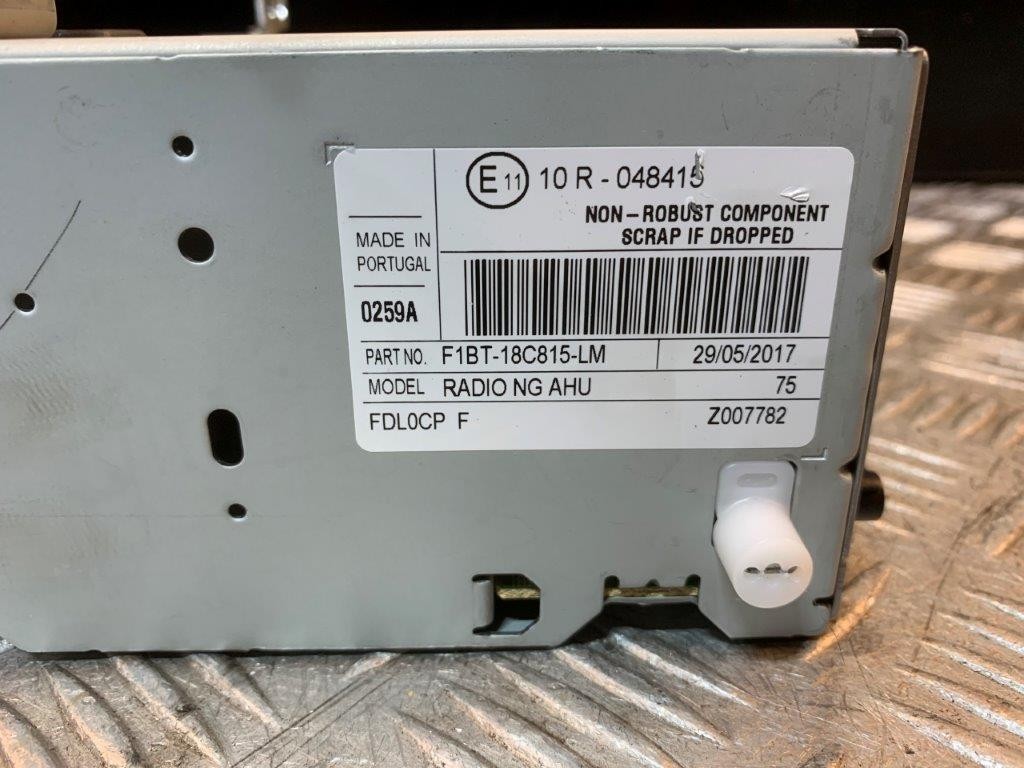 11-18 FORD FOCUS MK3 RADIO/CD PLAYER HEAD UNIT (NO CODE NEEDED) F1BT-18C815-LM - Thumbnail 5