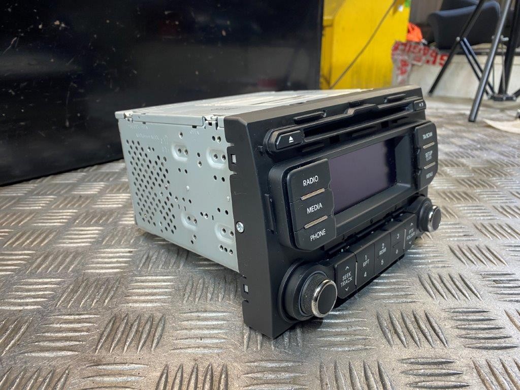 11-17 KIA RIO MK3 RADIO/CD PLAYER HEAD UNIT 961701W750CA - Thumbnail 3