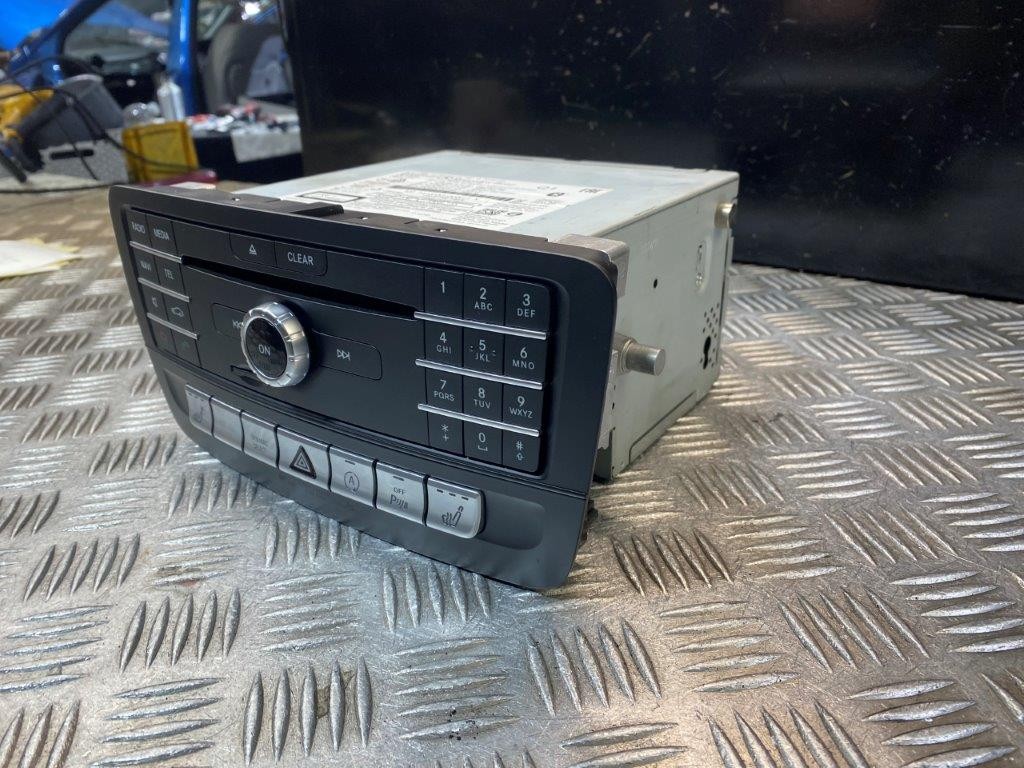 15-19 MERCEDES B-CLASS/CLA/GLA W246 MULTIMEDIA HEAD UNIT A2469007818 - Thumbnail 5