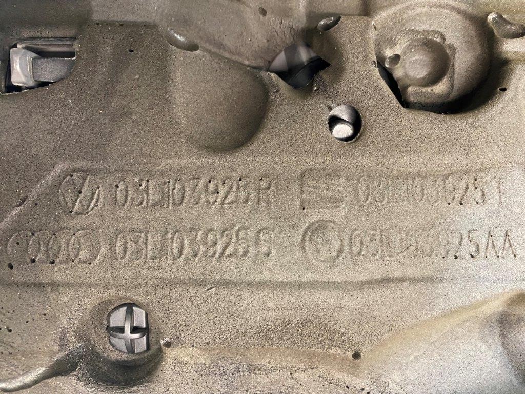 08-14 VW SCIROCCO/TIGUAN 2.0 DIESEL ENGINE COVER ENGINE CODE CFGB 03L103925R - Thumbnail 4