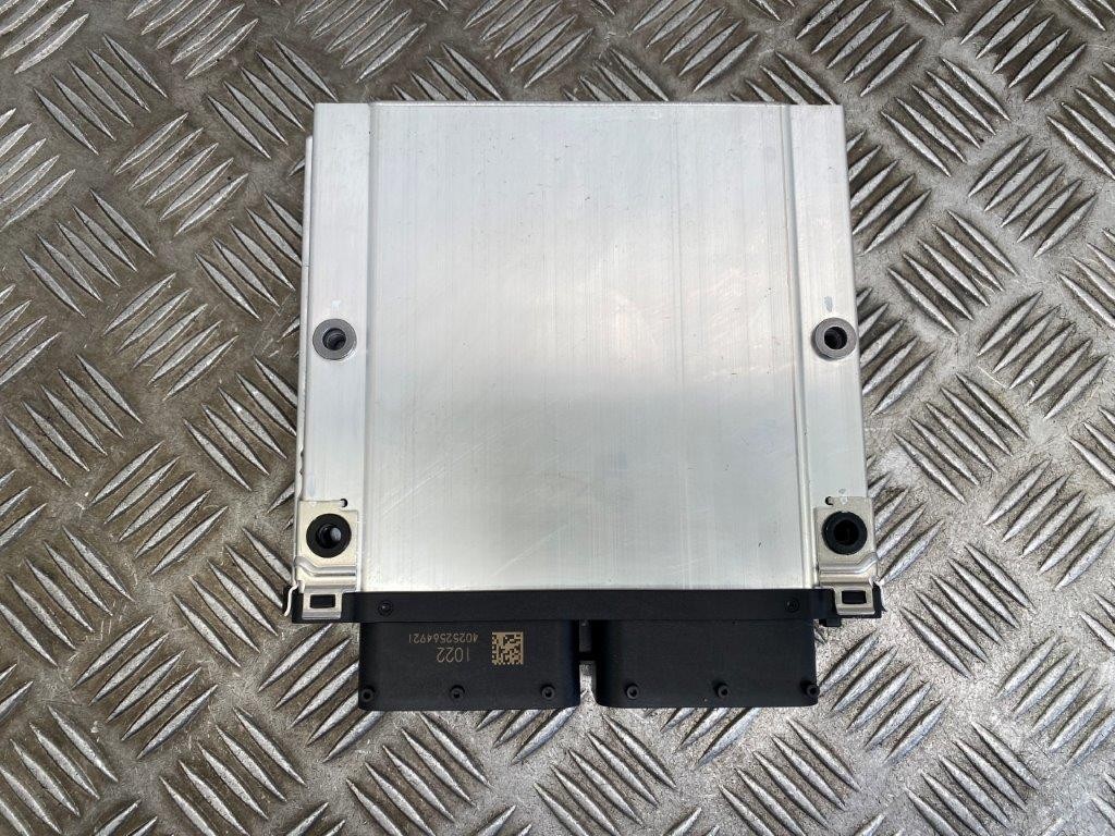 24-27 KIA PICANTO MK3 PASSENGER SIDE REAR BLIND SPOT RADAR SENSOR 99140G6500 - Thumbnail 3