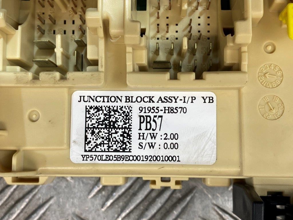 17-24 KIA STONIC 1.0 PETROL MANUAL COMPLETE ENGINE ECU KIT 3910607035 - Thumbnail 10