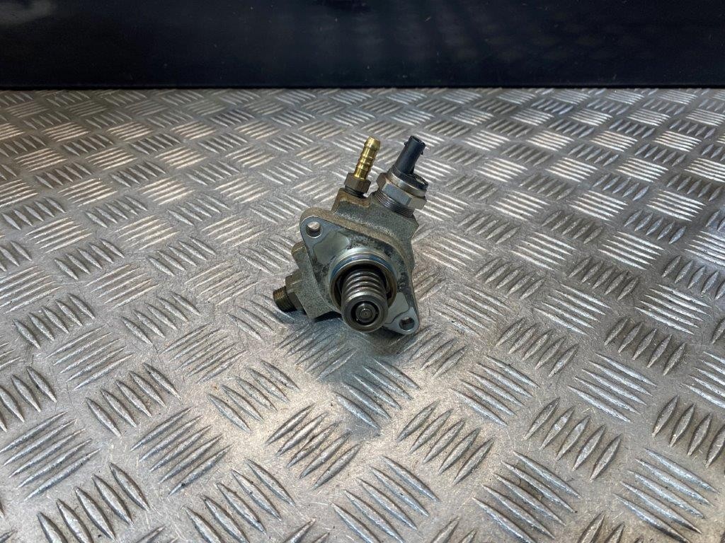 13-17 VW GOLF MK7/AUDI/SKODA/SEAT 1.4 PETROL FUEL PUMP 04E127026H - Thumbnail 2