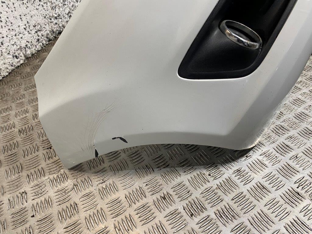 12-17 FORD FIESTA MK7 3/5 DOOR FRONT BUMPER FROZEN WHITE (PLS READ) - Thumbnail 6