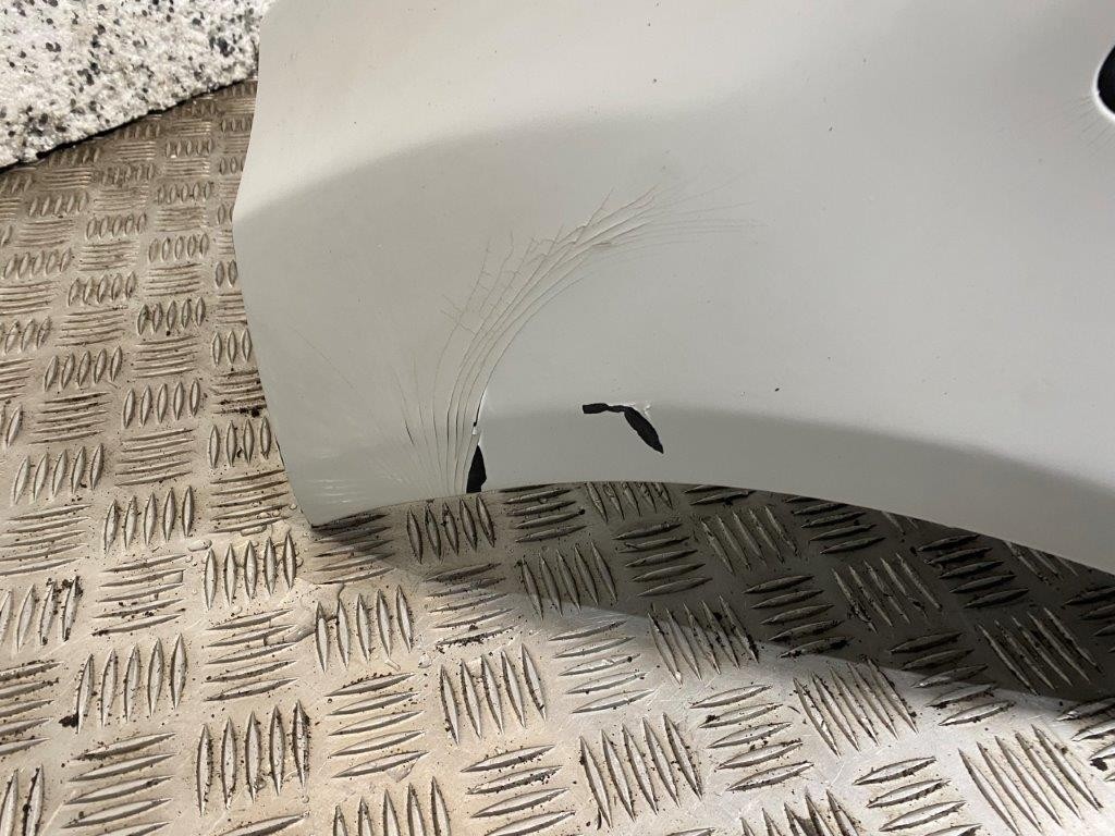 12-17 FORD FIESTA MK7 3/5 DOOR FRONT BUMPER FROZEN WHITE (PLS READ) - Thumbnail 7