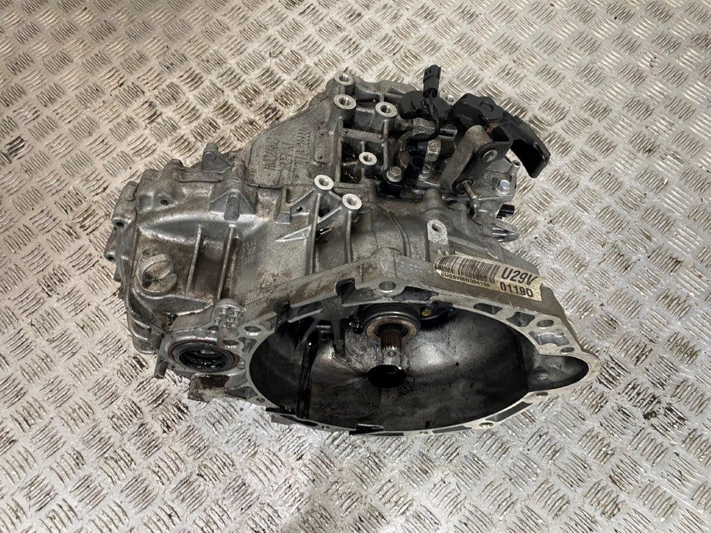 17-24 KIA STONIC 1.0 PETROL 6 SPEED MANUAL GEARBOX CODE U29V (23K MILES) - Thumbnail 3