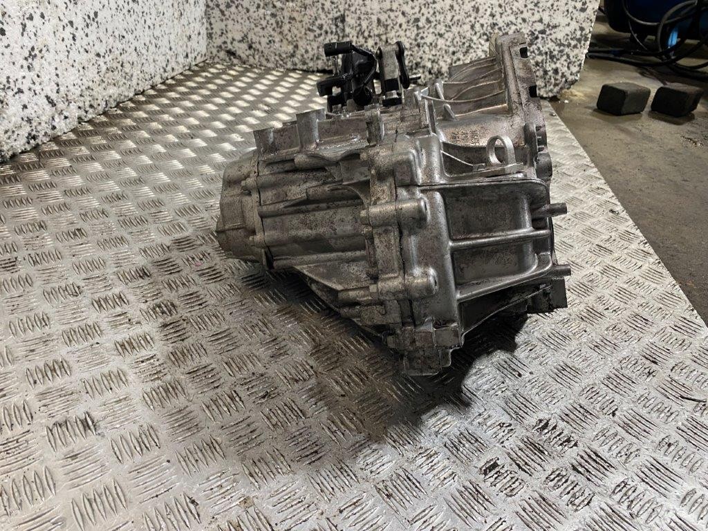 17-24 KIA STONIC 1.0 PETROL 6 SPEED MANUAL GEARBOX CODE U29V (23K MILES) - Thumbnail 5