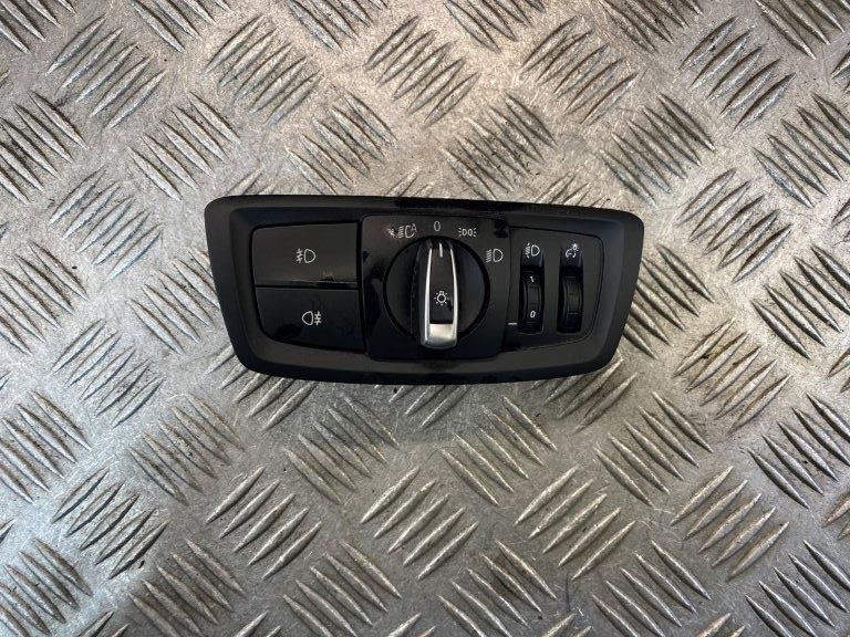 17-21 BMW 218I F23 HEADLIGHT/FOG LIGHT SWITCH 6847526 - Thumbnail 2