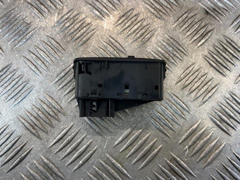 15-19 VAUXHALL CORSA E ELECTRIC WING MIRROR SWITCH BUTTON 13430017 - Thumbnail 3
