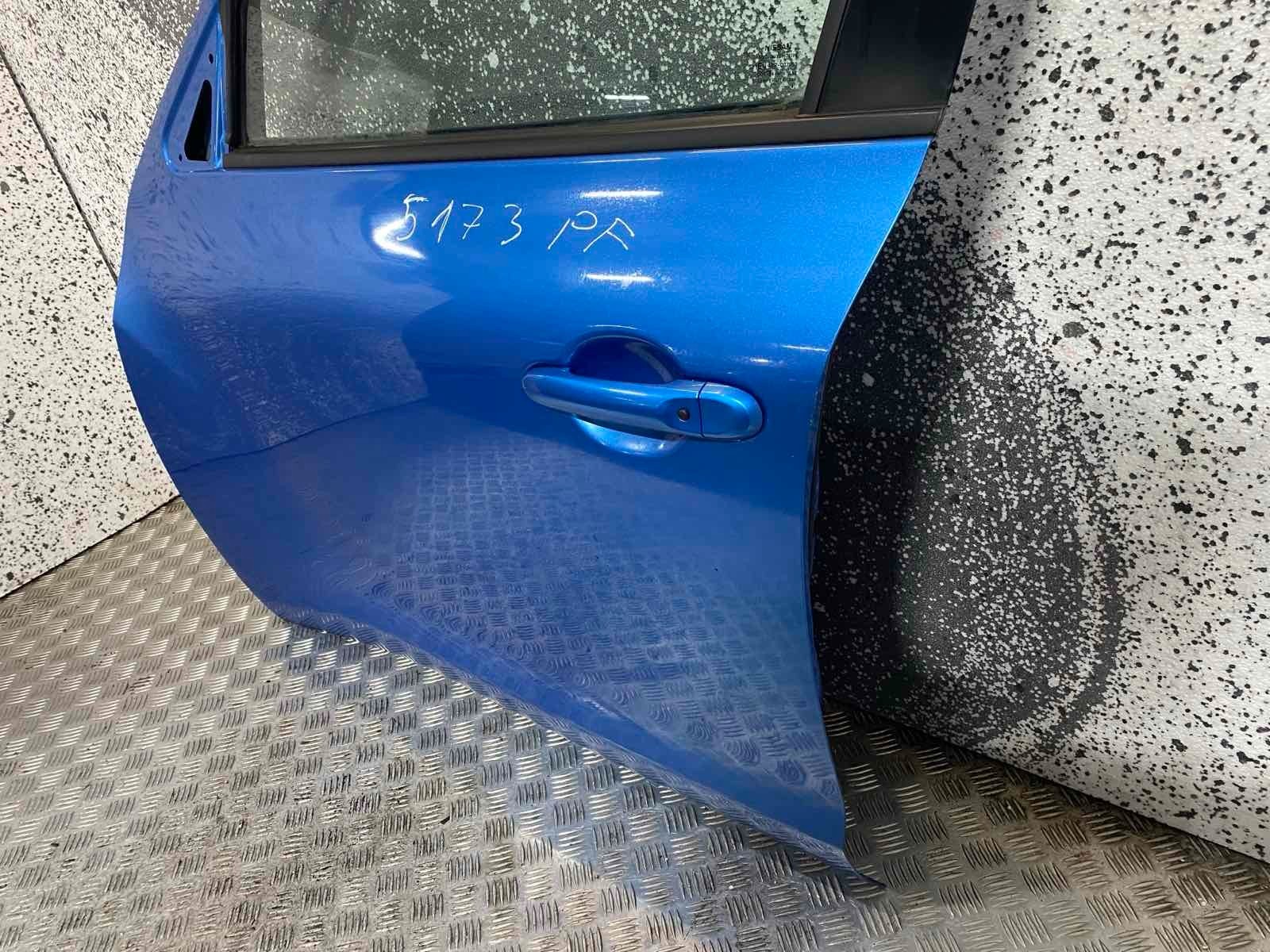 10-19 NISSAN JUKE N/S/F PASSENGER NEAR SIDE FRONT DOOR BLACK PAINT CODE Z11 - Thumbnail 8