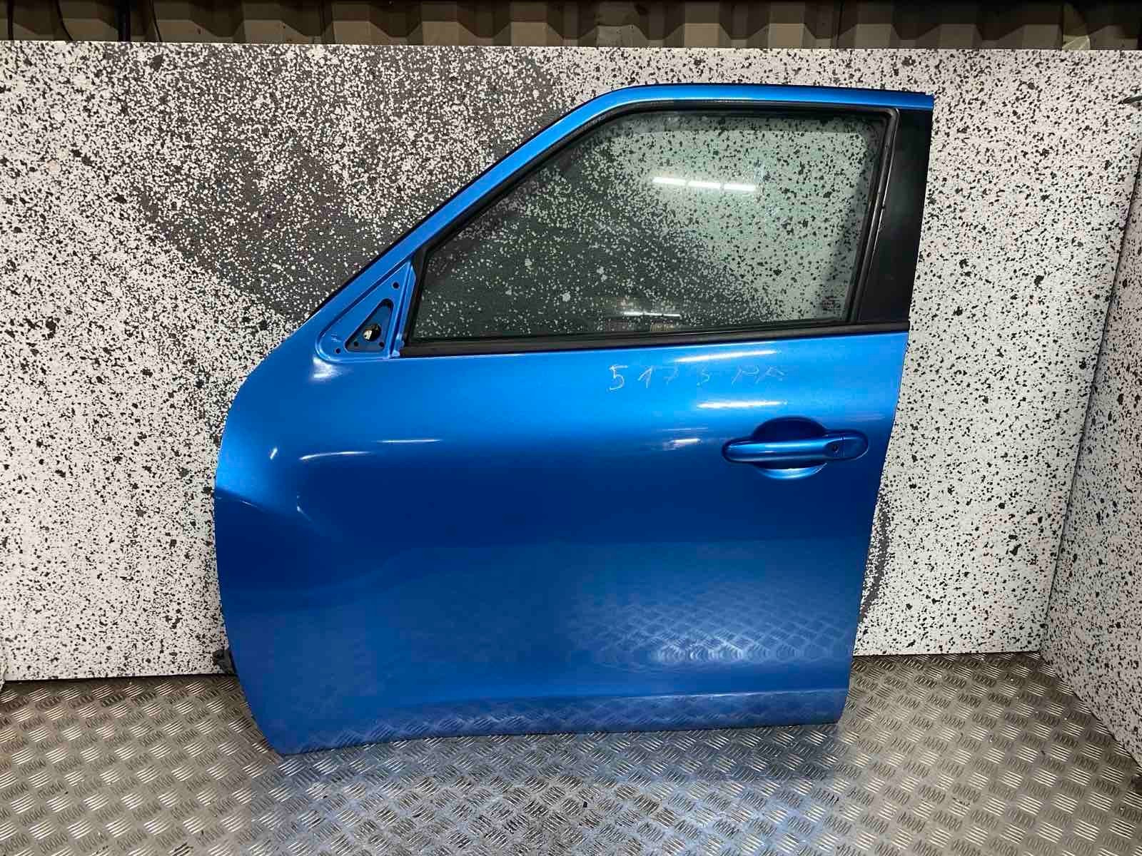 10-19 NISSAN JUKE N/S/F PASSENGER NEAR SIDE FRONT DOOR BLACK PAINT CODE Z11 - Thumbnail 2